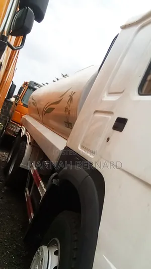 Howo 2018 20,000L Water Tank Truck