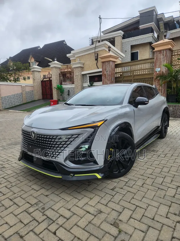 Changan UNI-T 1.5 FWD 2022 Gray - 1