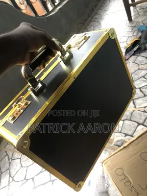 Brand New Barbers Tools Box for Home Service