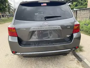 2008 Toyota Highlander Sport