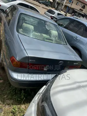Toyota Camry 2001 Blue