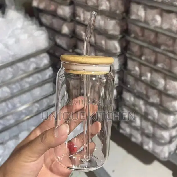 500ml Tall Glass with Bamboo Lid and Straw - 1