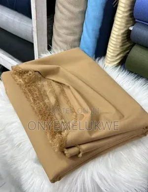 De Elite Fashion Hub: Jonkoso, Stock, Virgin Wool Fabrics