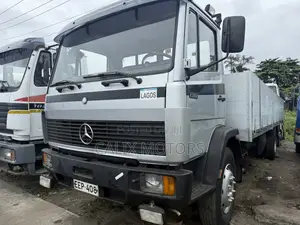 Mercedes-Benz 1317 Truck Na Waje