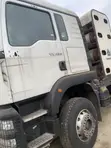 Howo TX 430HP 16-Cylinder CNG Tractor Unit - 2