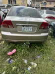 Honda Civic 2005 Gold - 2