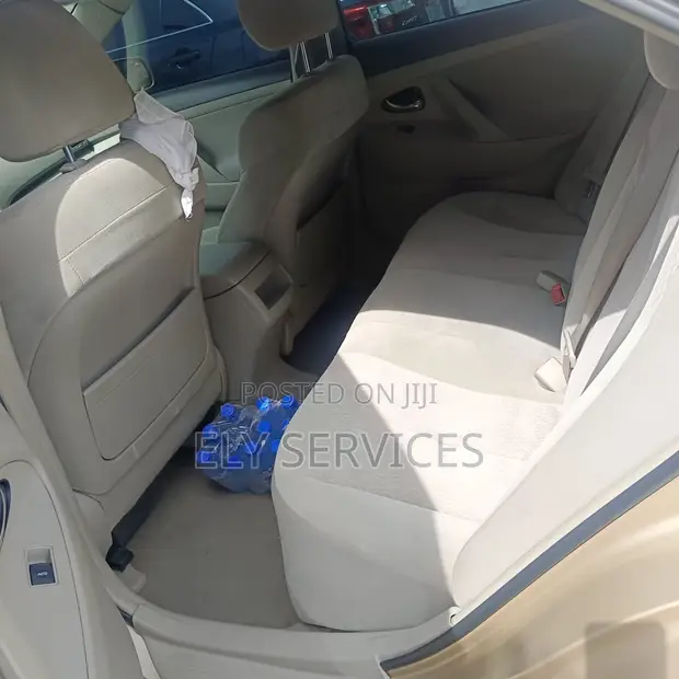 2010 Toyota Camry LE Gold - 1