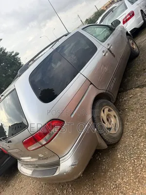Toyota Sienna XLE 2002 Brown