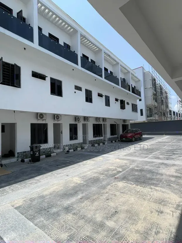 2-Bedroom Duplex for Rent in Lekki Phase 1 - 1