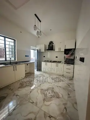 Home Interiors Kitchen Cabinets - Brand New