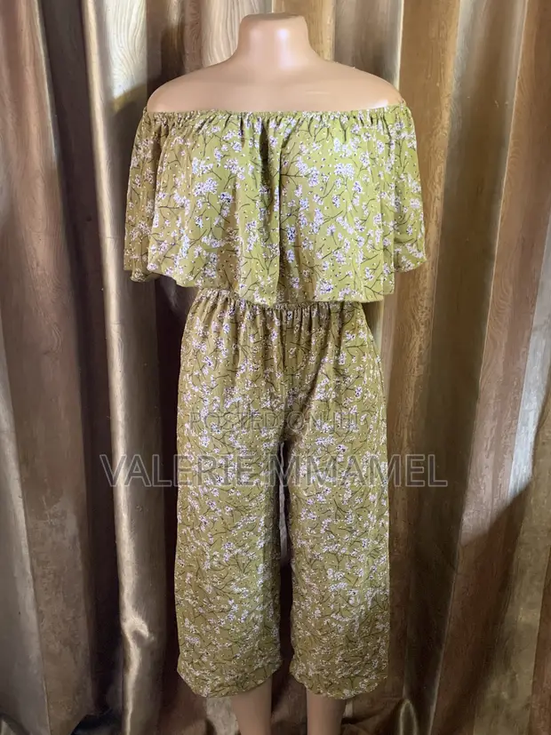 Zara Women's Green Floral Jumpsuit - Size M - 1