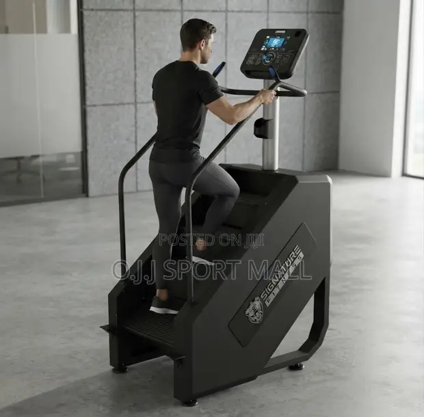 Supermax Pro Stair Climber 150kg - Stair Mill with Display & USB - 1