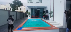 Modern Swimming Pool Construction