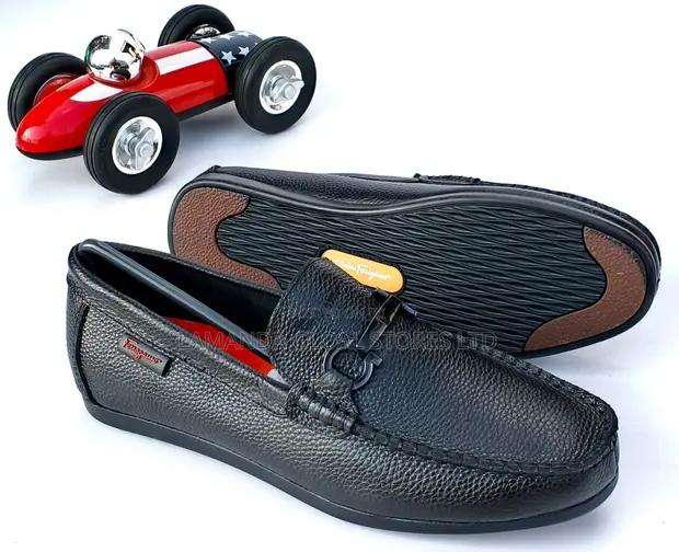 Salvatore Ferragamo Pebbled Leather Horsebit Loafers - 1