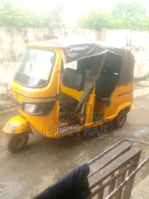 TVS King Cargo Tricycle 2022 Yellow