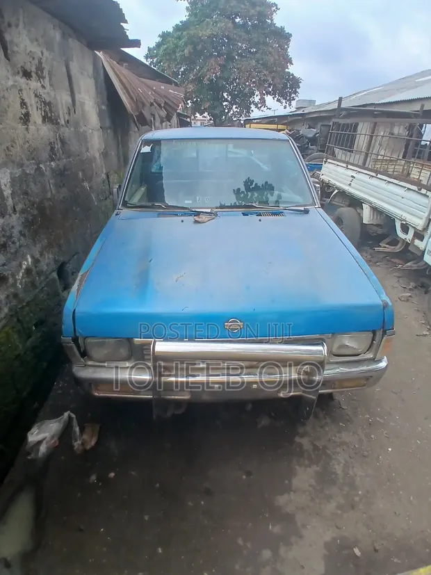 Nissan Tank Truck 1998 - 1