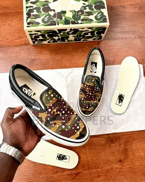 Vans LX Classic Slip-on Pearlized Sneakers