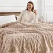 High-Quality Fluffy Blanket 180 x 200cm - 1