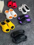 Contoured Comfort Foam Slides - Launuka Daban-daban - 2