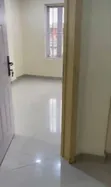Gidan Wanka Mai Dakuna 3 da BQ da Kayan Saka na Sawa don Sawa a Mende - 2