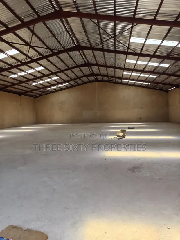 Newly Built 1,000sqm Warehouse with Office for Rent - 1