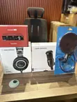 Focusrite Scarlett 2i2, AT2020 Mic, ATH-M50x Bundle - 1