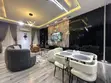 Luxury 3 Bedroom Apartment tare da Private Cinema & Pool, VGC - 2