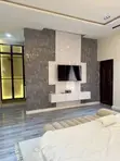 Luxury 3 Bedroom Apartment tare da Private Cinema & Pool, VGC - 5