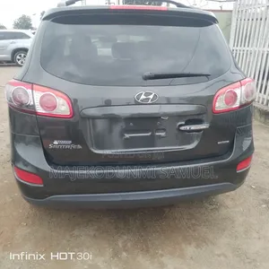 Hyundai Santa Fe 2012 Green
