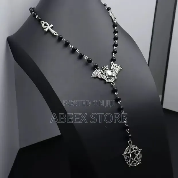 Stylish Black Necklace - 1