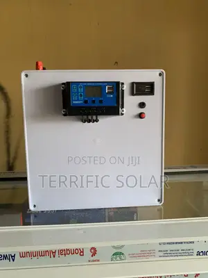 Terrific 1000W Solar Generator with Digital Display