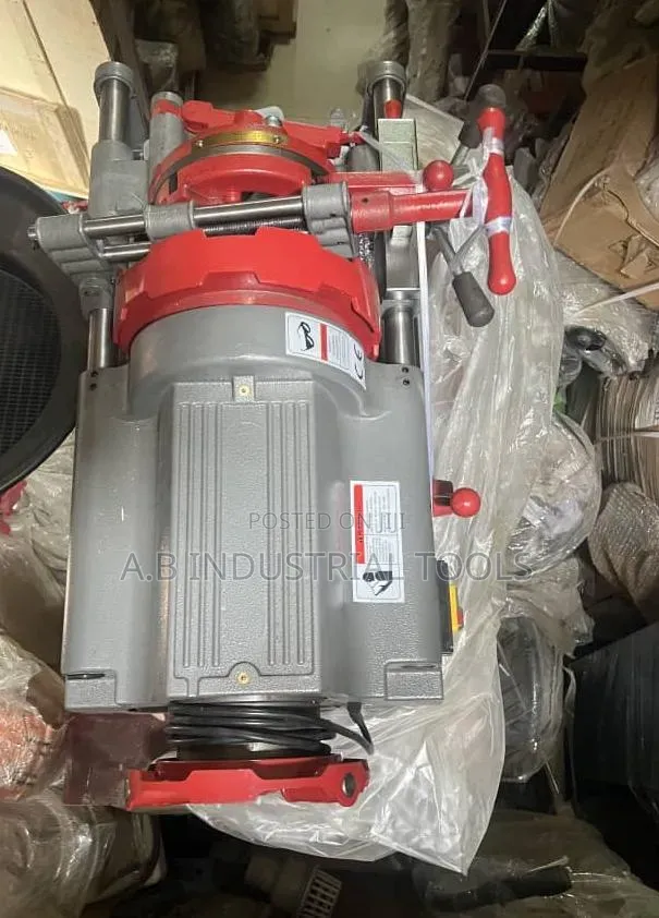 Brand New Electric Pipe Threading Machine - 1