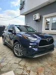 2021 Toyota Highlander Platinum Blue - 2