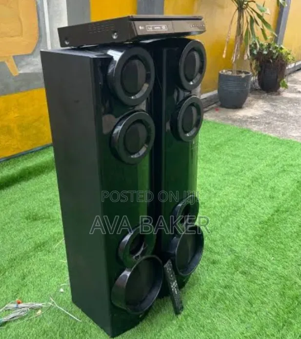 LG Home Theater 1000W - 1