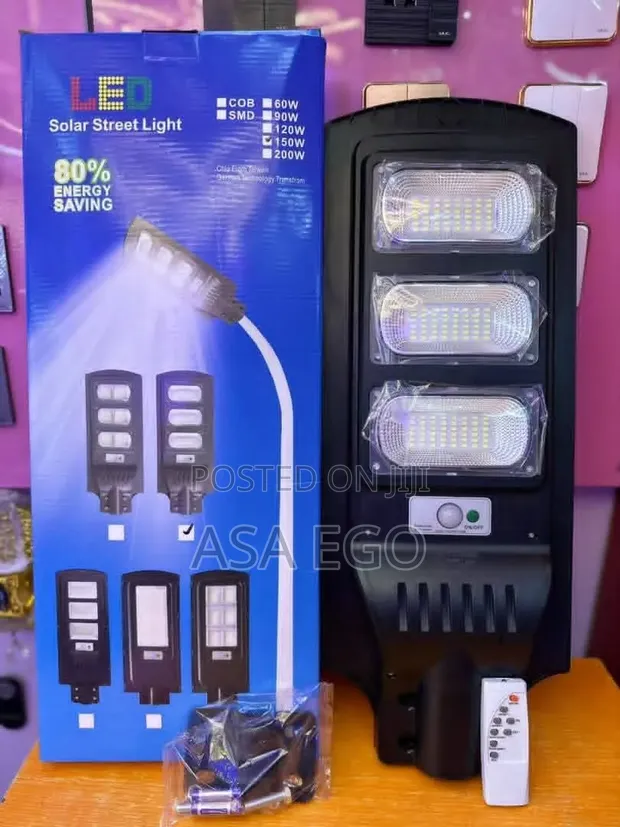 Solar Street Light 300W/600W - 1