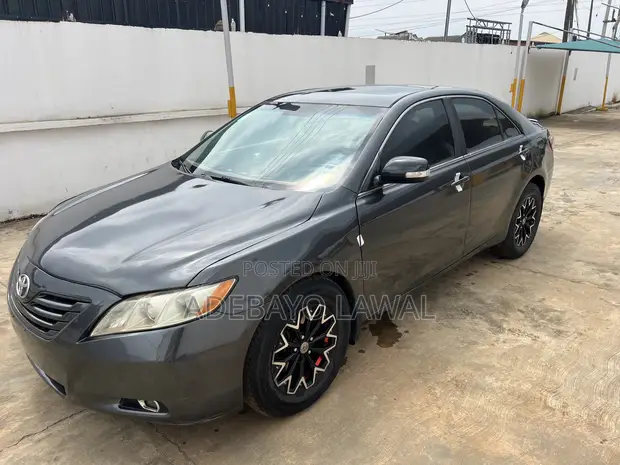 Toyota Camry 2009 Red - 1
