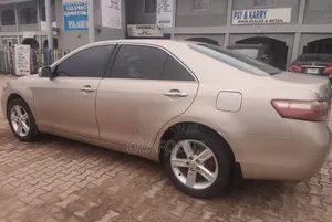 Toyota Camry 2008 Gold