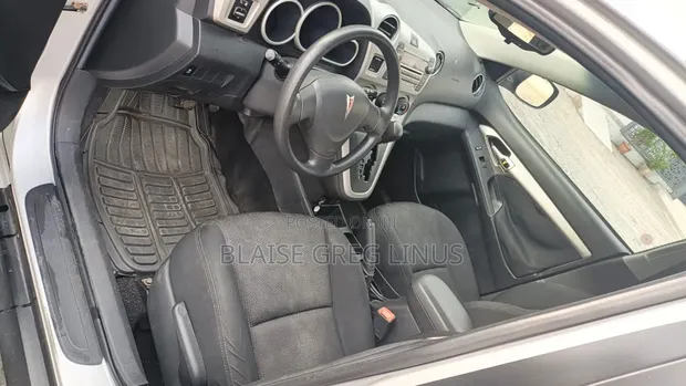 Pontiac Vibe 1.8L 2009 Silver - 1