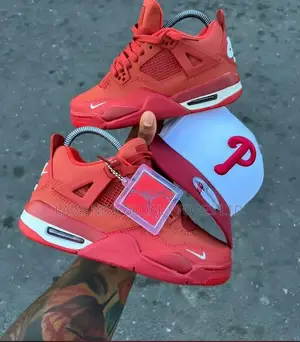 Takalmi Air Jordan 4 RM "Brick Red"