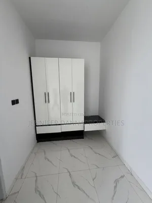 4 Bedroom Townhouse/Terrace in Thomas Estate for Sale