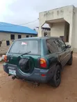 Toyota RAV4 2000 Green Automatic - 2