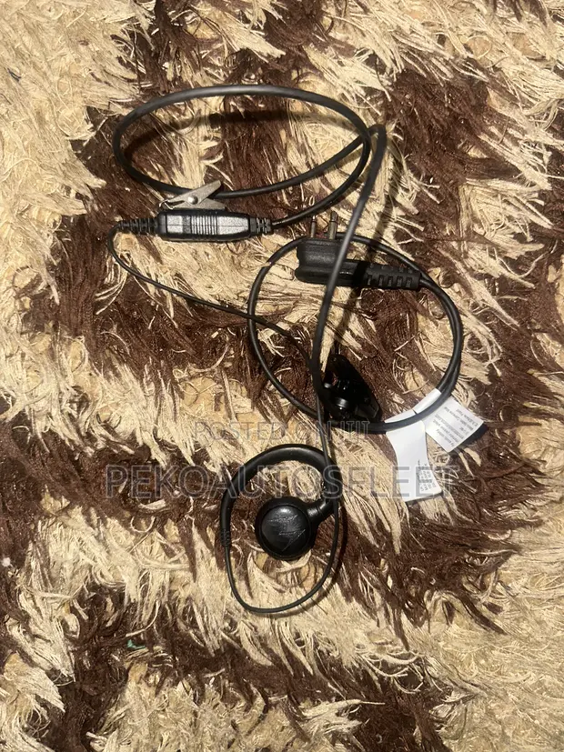 Motorola 2-Pin Walkie Talkie Earpiece with Mic - 1