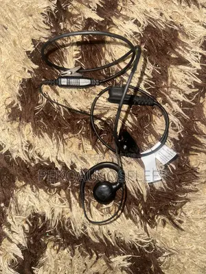 Motorola 2-Pin Walkie Talkie Earpiece with Mic