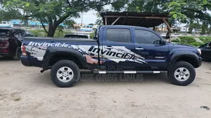 Toyota Tacoma 2013 Blue
