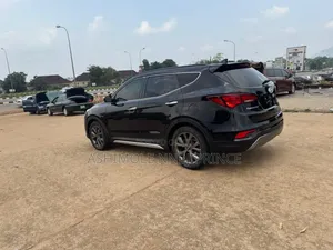 Hyundai Santa Fe SE Ultimate AWD 2018 Black