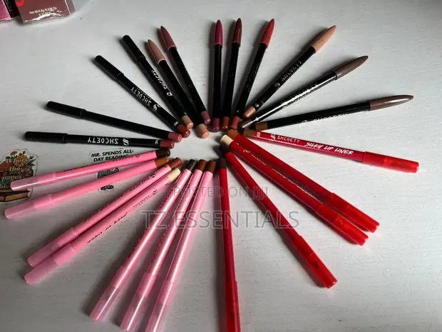 Girl Cosmetics Lip Liner Pencil - 1