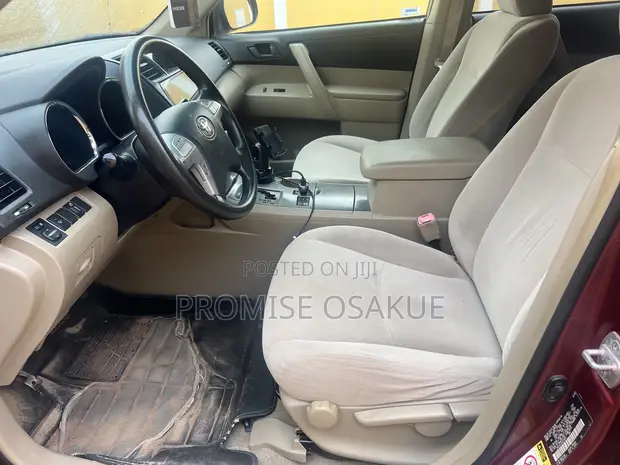 Toyota Highlander V6 2009 Burgundy - 1