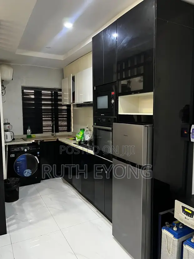 2 Bedroom Apartment for Sale in Ikate, Lekki - 1