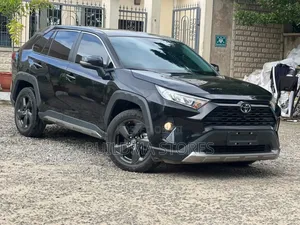 2023 Toyota RAV4 XLE AWD Baki