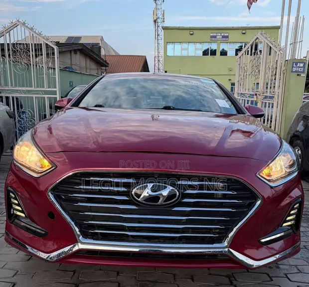 Hyundai Sonata 2018 Red - 1
